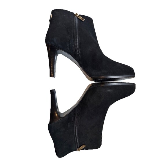 Tory Burch Size 7 Black Luxe Suede Round Toe Stiletto Zip Ankle Boots $450 - Picture 2 of 15